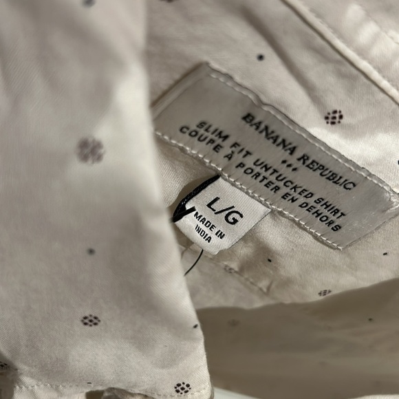 ❤️ Banana Republic Cream Button-Down Shirt Size L - Picture 11 of 11